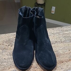 UGG Australia Bandara Black Suede Ankle Boots Size 9.5